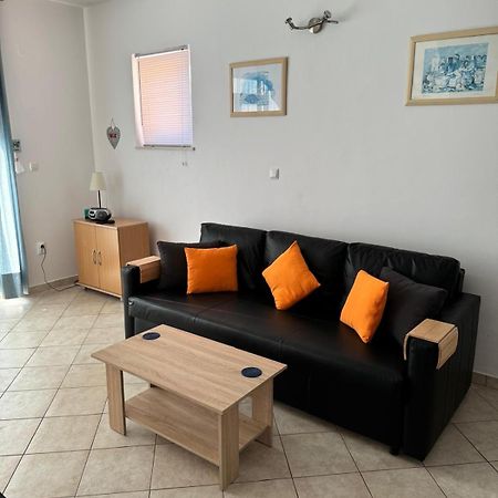 קאבטאט Lovely Split Level Apartment With Sea View, Pool, Free Parking And Wifi מראה חיצוני תמונה