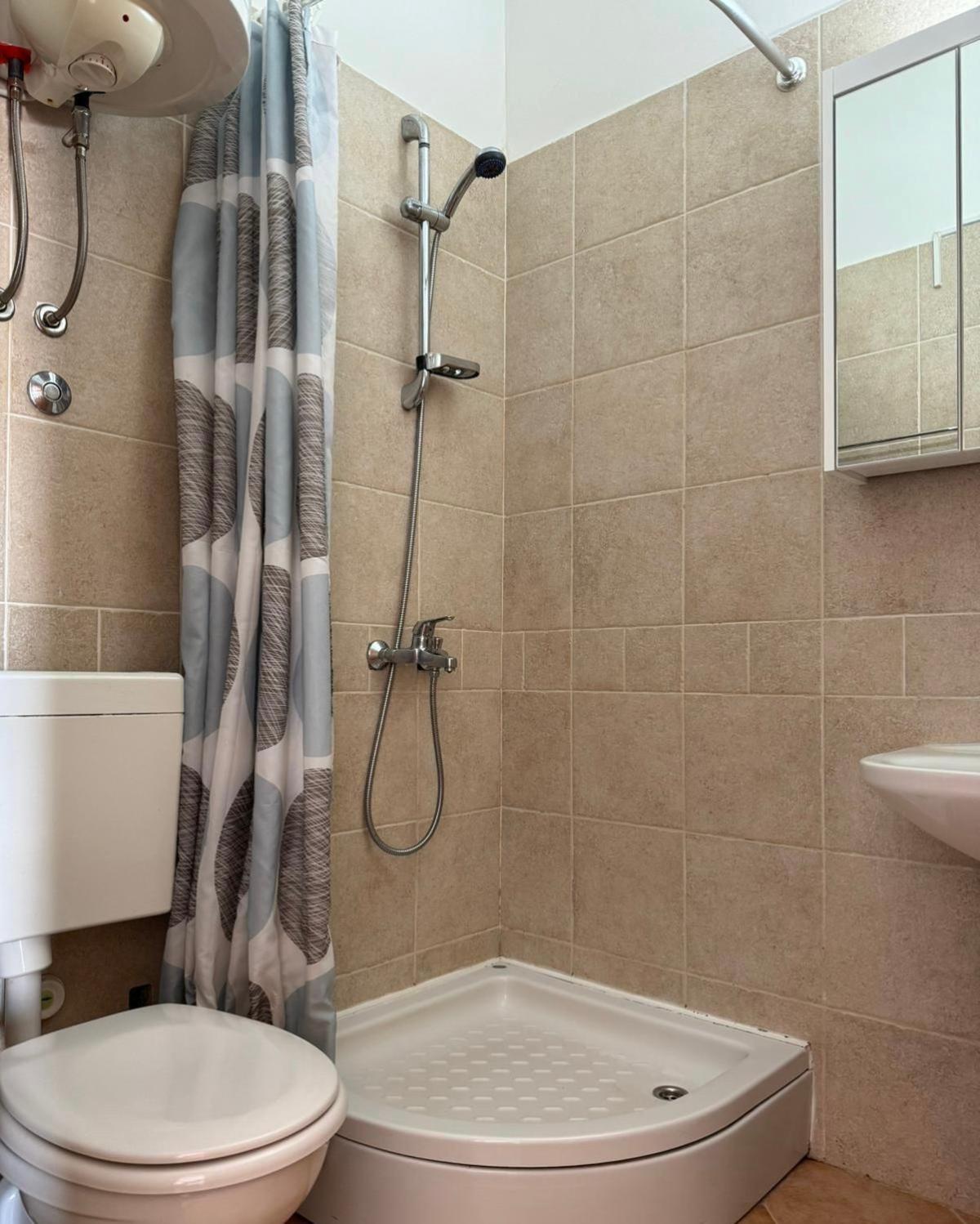 קאבטאט Lovely Split Level Apartment With Sea View, Pool, Free Parking And Wifi מראה חיצוני תמונה