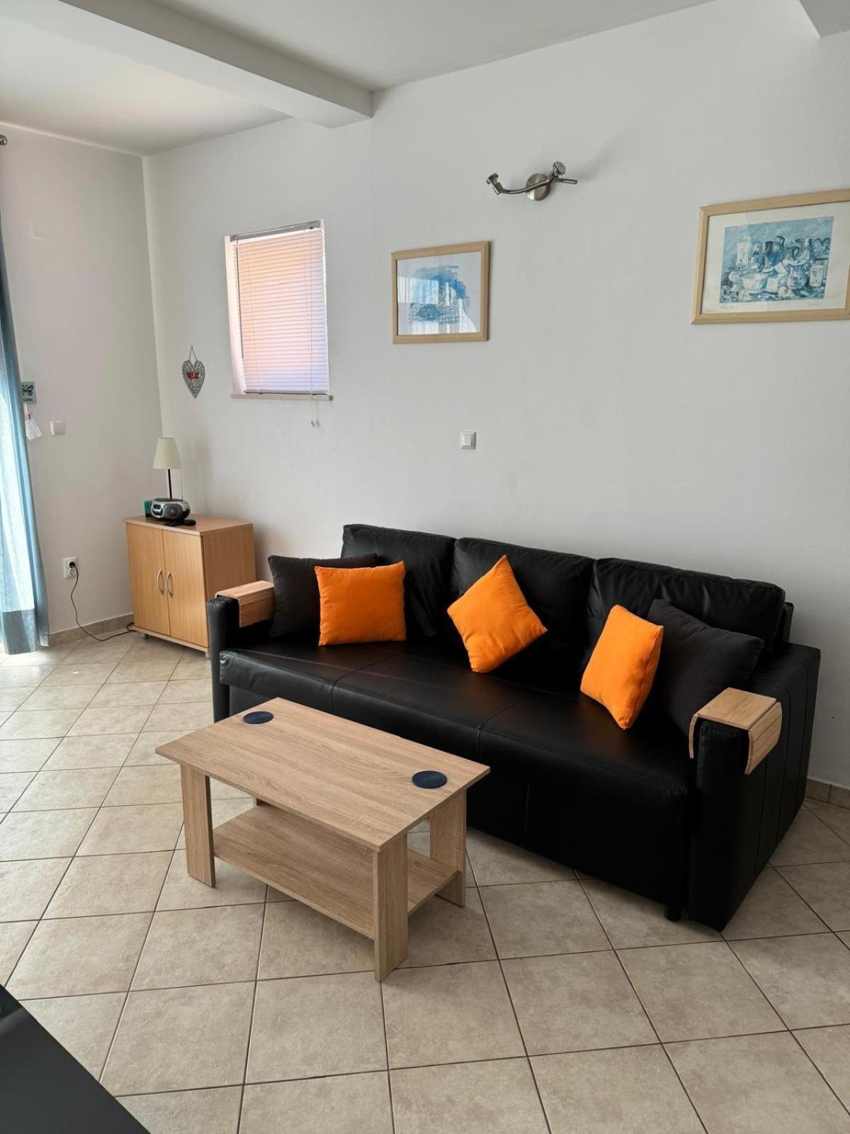 קאבטאט Lovely Split Level Apartment With Sea View, Pool, Free Parking And Wifi מראה חיצוני תמונה